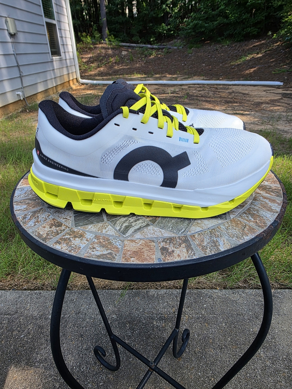 On Cloudflow 5 3WF10092929 White/Lime Running Shoes Sneaker Women Size 8 Worn 3x